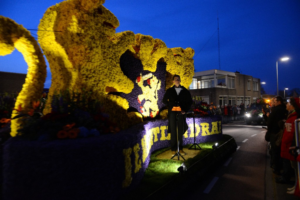 ../Images/Bloemencorso 2015 184.jpg